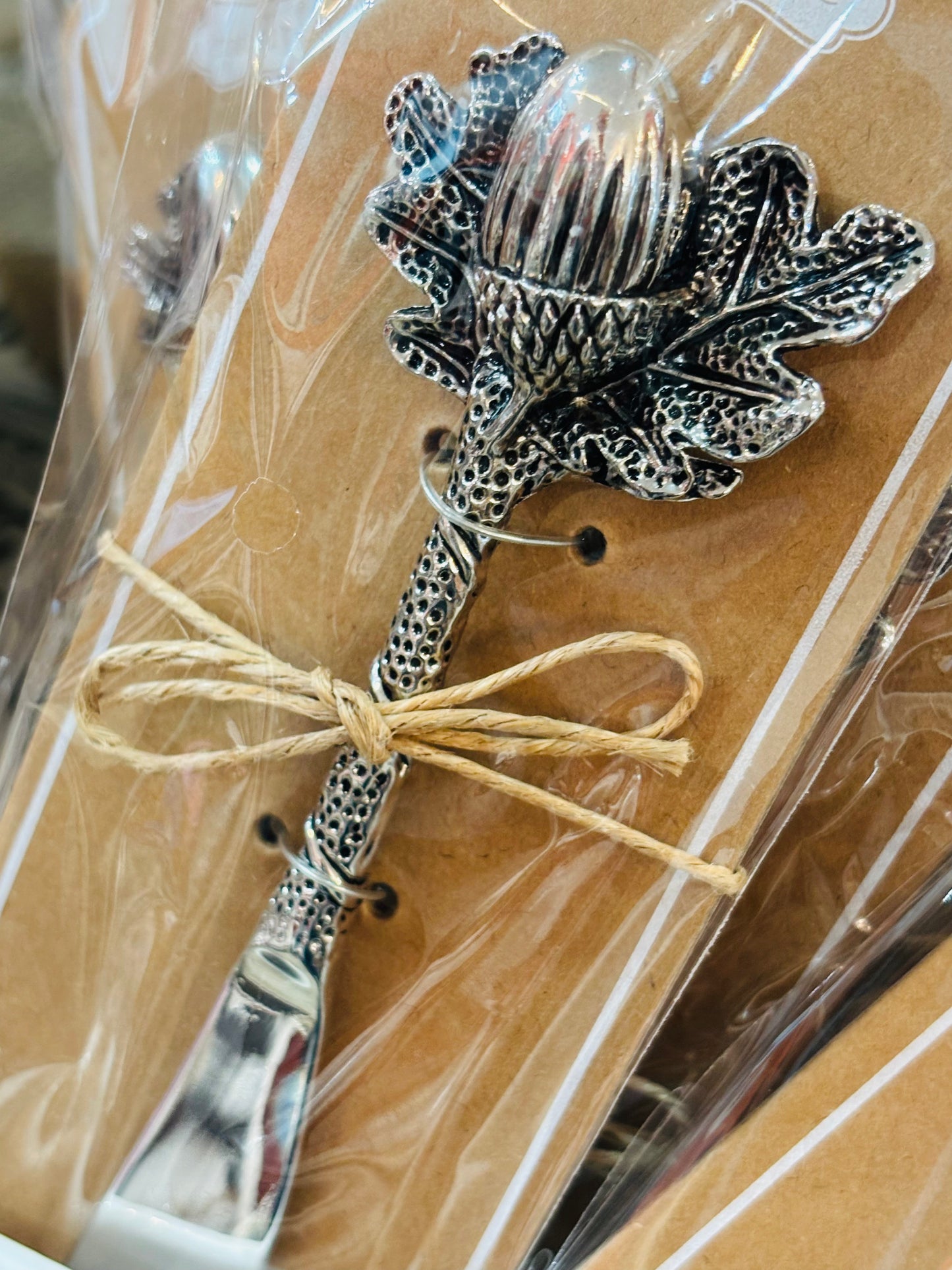 Mud Pie Acorn Spreader